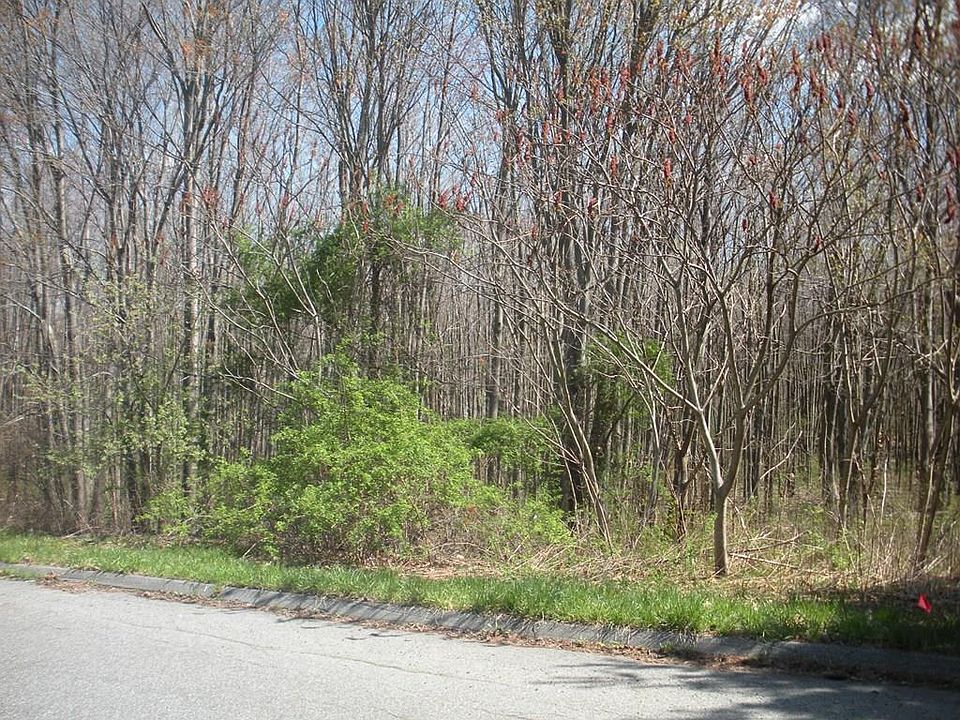 1st image of 23 Prospect Hills Dr