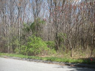 23 Prospect Hills Dr, East Longmeadow, MA 01028