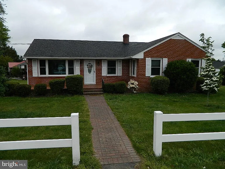 41665 Tudor Hall Rd — Photo 1