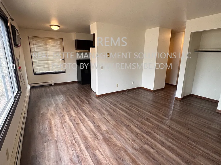 1110 Grand Ave — Photo 6
