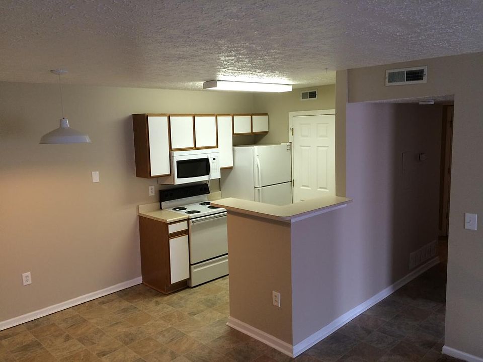 1st image of 779 Millcrest Dr
