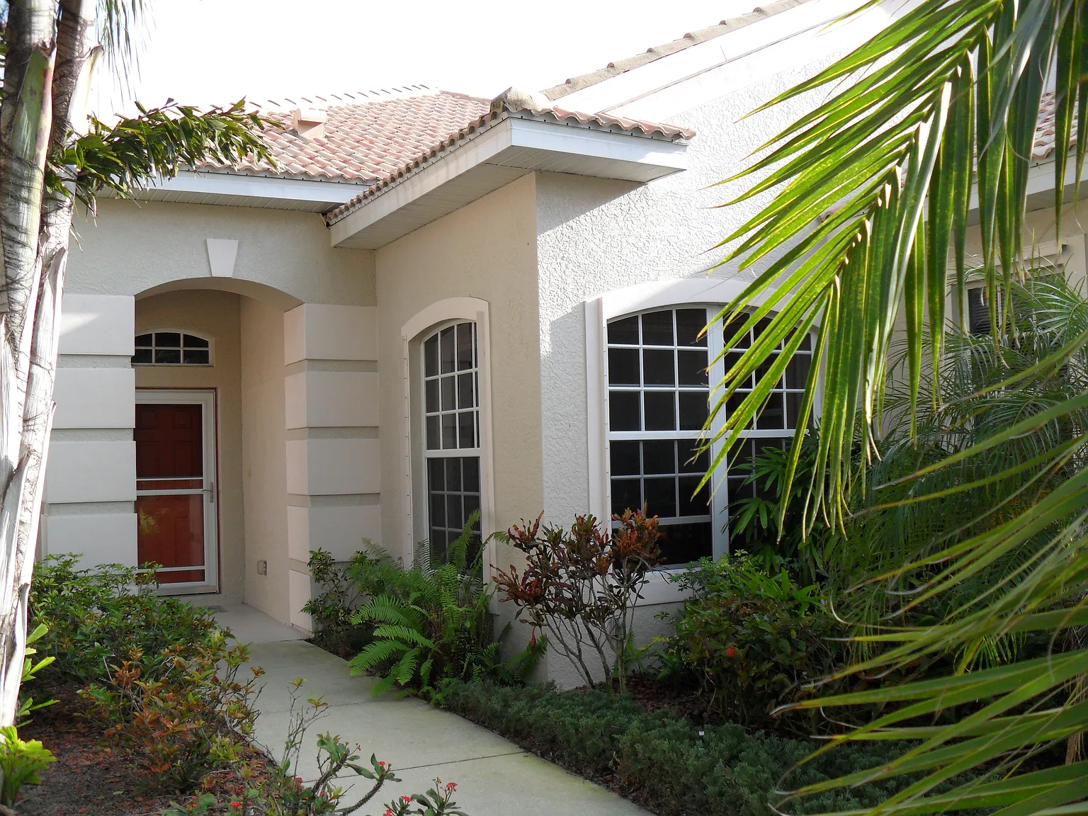 9741 Las Casas Dr — Photo 1
