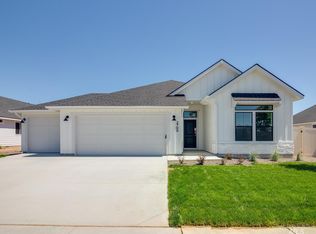 6969 W Redwood Creek Dr, Meridian, ID 83646