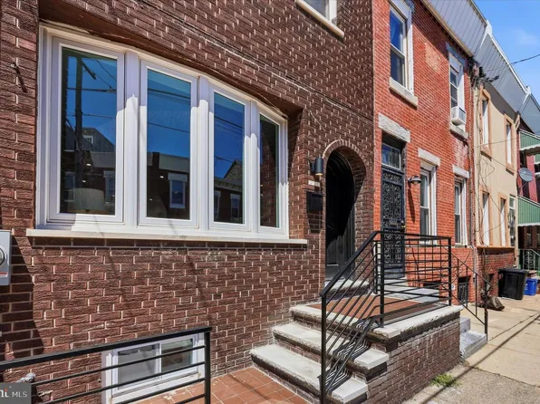 2119 Tasker St, Philadelphia, PA 19145