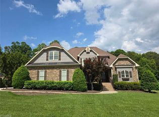 8174 Rob Roy Dr, Summerfield, NC 27358