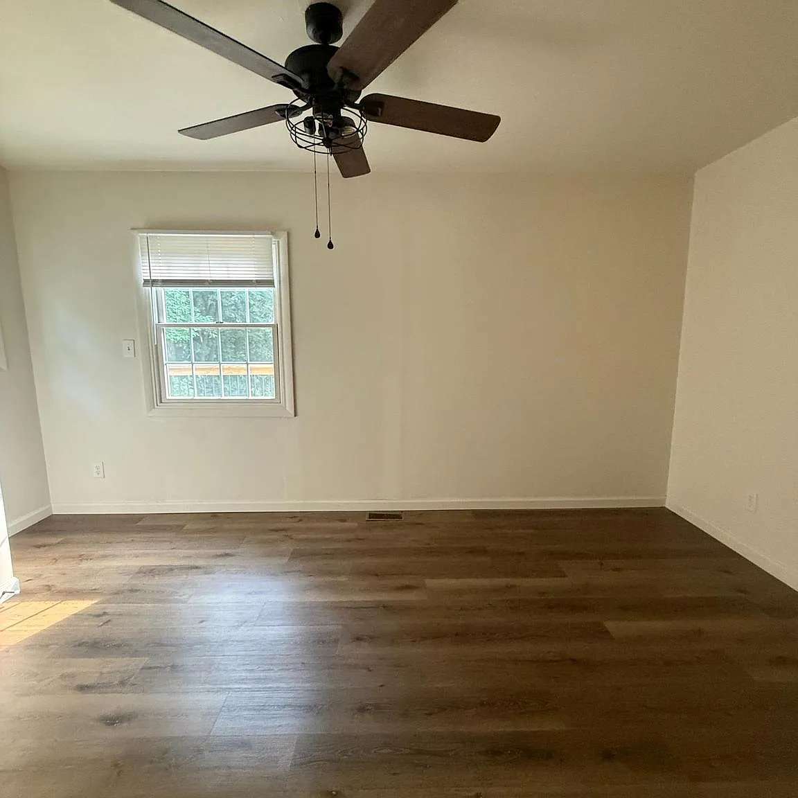 1 bed, 1.0 bath, 1400 sqft, $1,495 — Photo 4