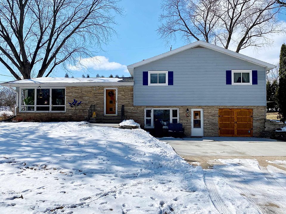 1st image of 135 Horseshoe Ln