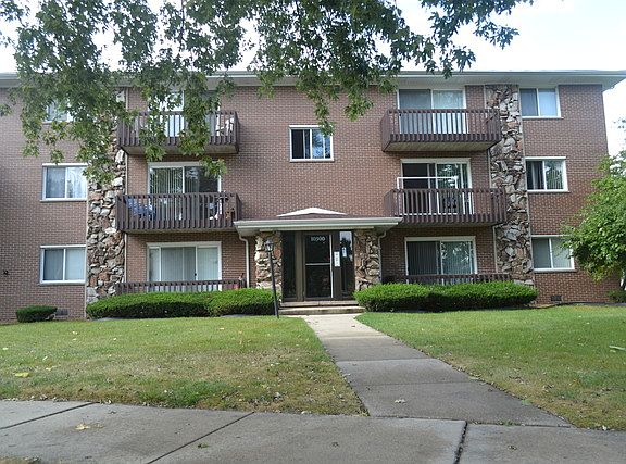 2nd image of 10300 S Parkside Ave #1NW