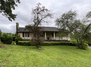 806 Sir Echo Dr, Kingsport, TN 37663