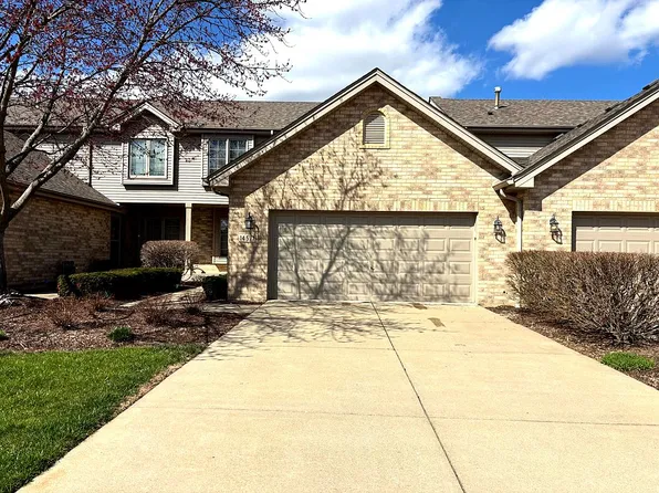 14571 Albany Ave, Lemont, IL 60439