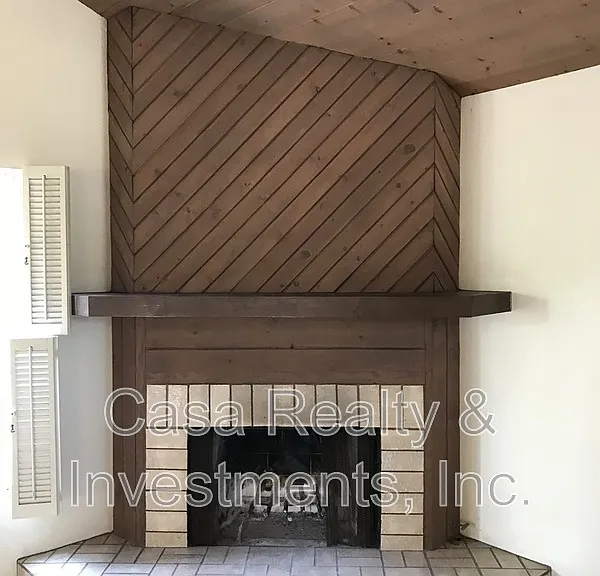 2112.5 Pullman Ln — Photo 4