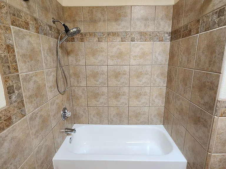1535 Vajillo Ln — Photo 22