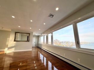 62 Upland Rd APT 3, Winthrop, MA 02152