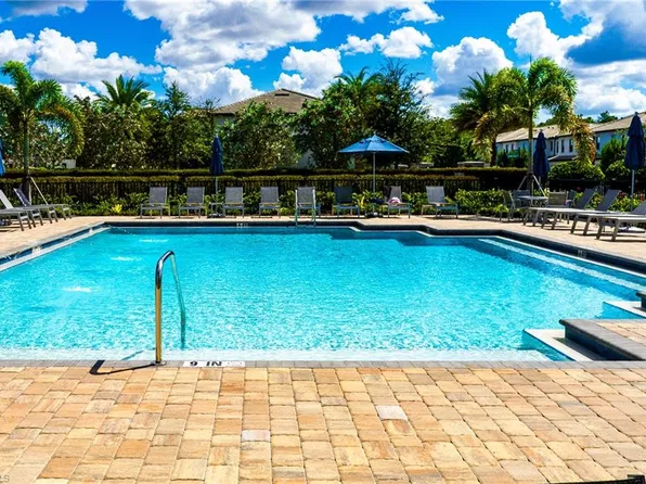 4153 Sonoma Oaks Cir, Naples, FL 34119