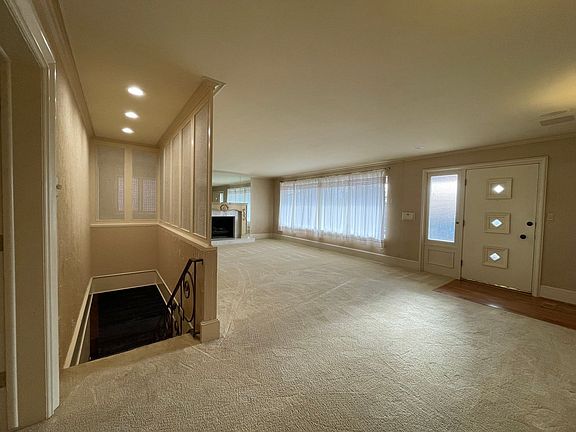 3rd image of 1124 Birch Ln
