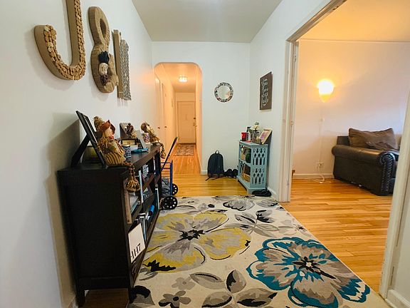 4th image of 6922 8th Ave #2
