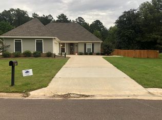 102 Gayden St, Brandon, MS 39042