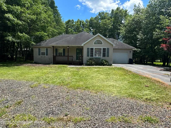 164 Bull Run, Long Pond, PA 18334