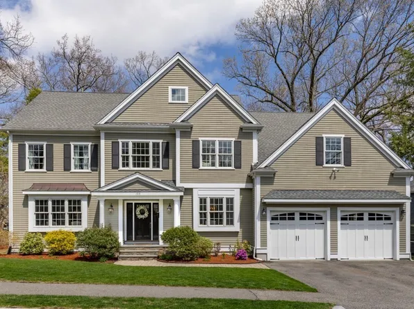 103 Paul Revere Rd, Needham, MA 02494