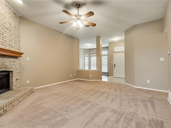 3rd image of 912 Worden Dr