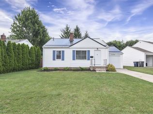 5136 Bridgewater Rd, Lyndhurst, OH 44124
