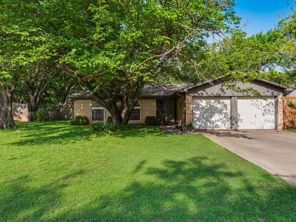 2623 Mimosa Park Dr, Richland Hills, TX 76118