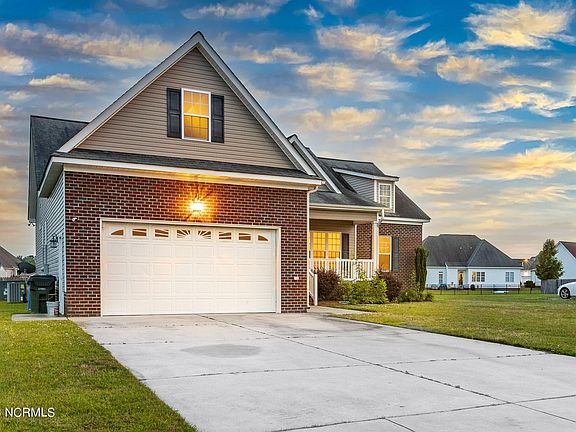 3rd image of 396 Windmill Drive