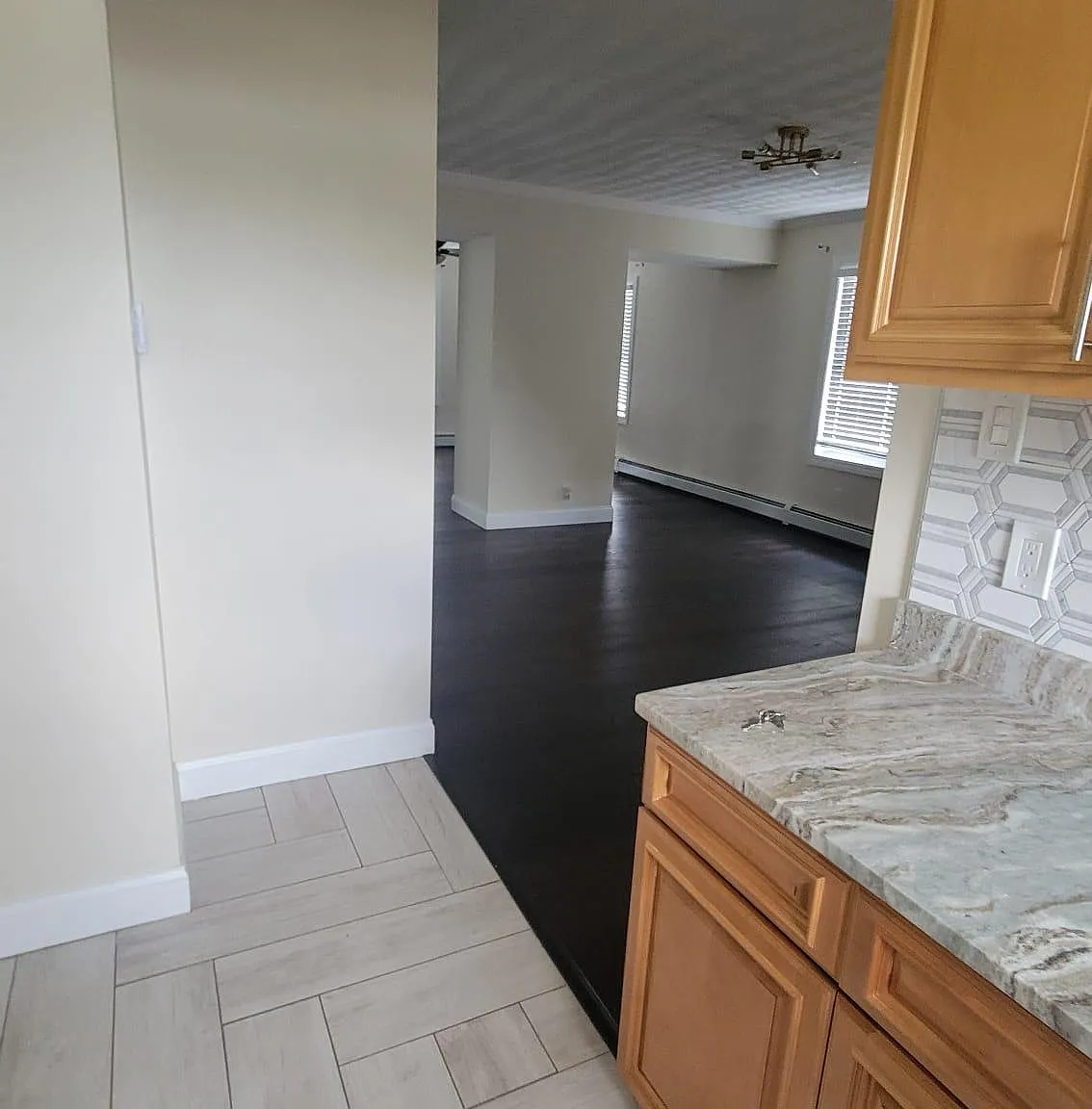 33 Paisley St — Photo 2