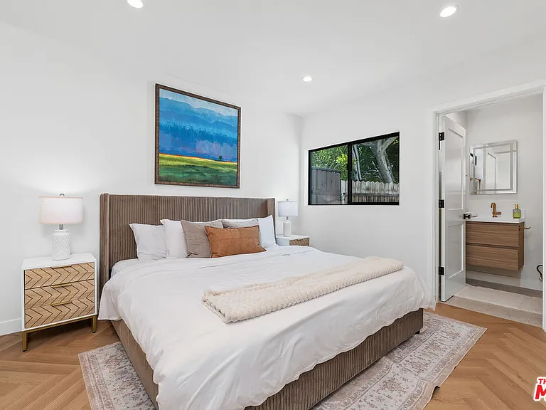 2045 Paramount Dr — Photo 15