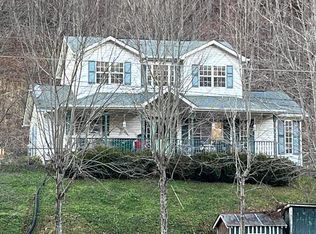 356 Causey Rd, Yeaddiss, KY 41777