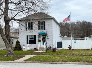 1505 Avenue C, Fort Madison, IA 52627