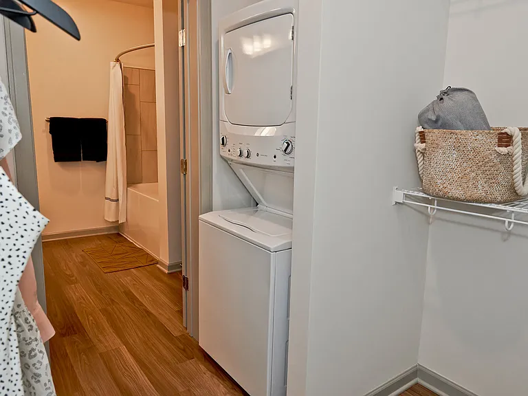 The Otis at Fort Ben Apartments — Photo 32