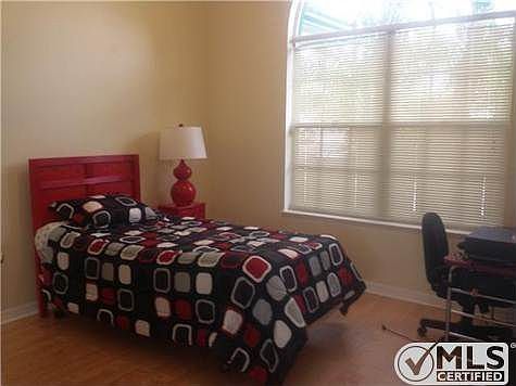 5th image of 4833 SW Lake Grove Cir