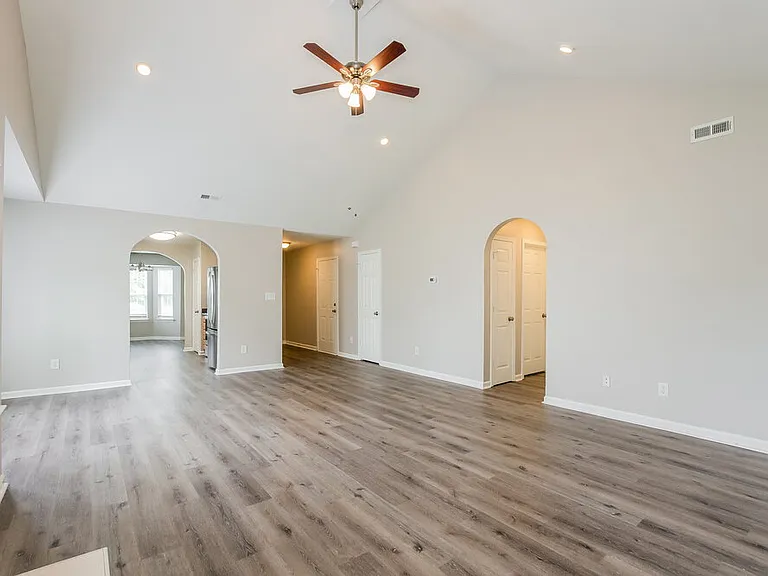 6423 Nevin Glen Dr — Photo 6