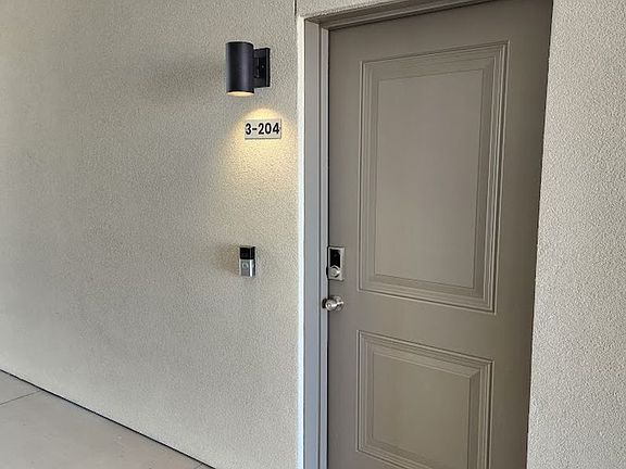 4th image of 5801 S Garnet Dr #3-204