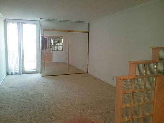 3rd image of 100 Bayview Dr APT 1929