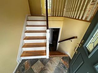 8 Quincy Ct #0, Suffern, NY 10901