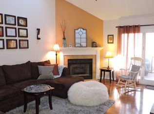 7 Vicki Ln, Colchester, CT 06415