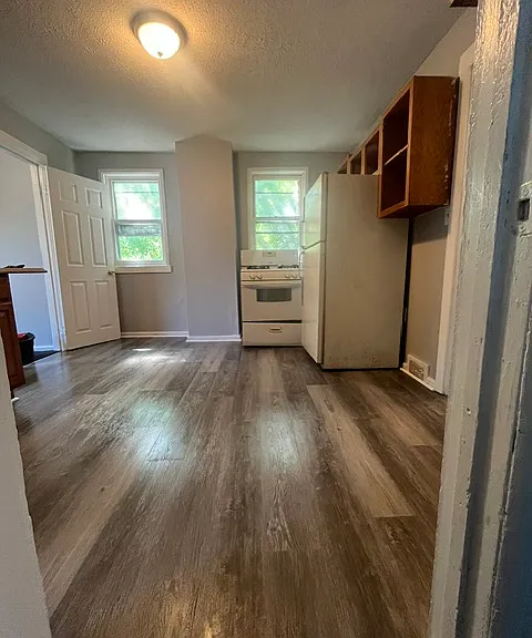 39 1st Street - Up-Rear — Photo 2