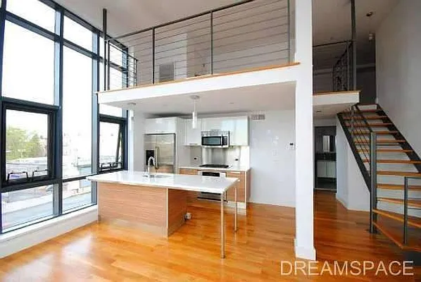 Rented by Dream Space Realty | media 49