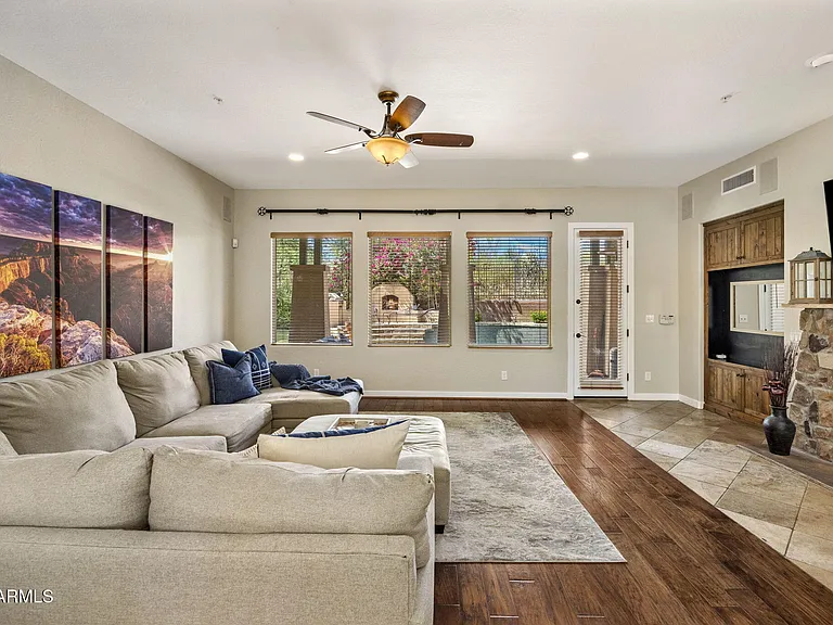 9572 E Mountain Spring Rd — Photo 15