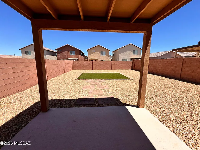 11977 E Chamrod Dr — Photo 27
