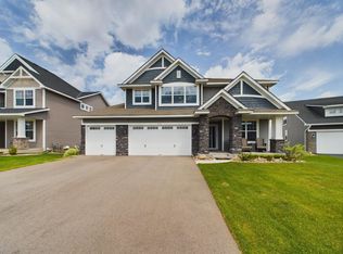 8367 Yearling Trl, Woodbury, MN 55129