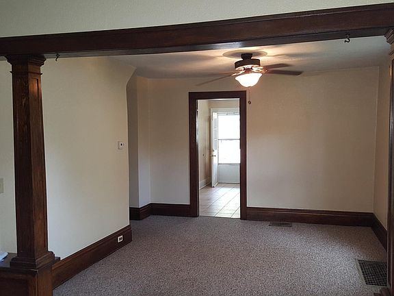 4th image of 1619 Coit Ave NE