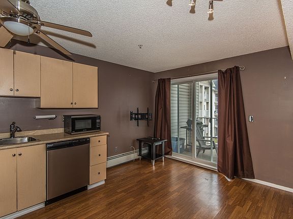 4th image of 1717 60th St SE #321