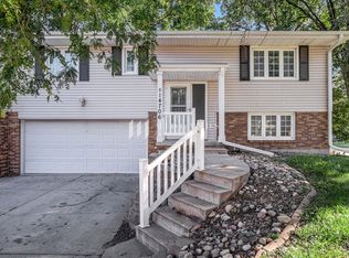 14706 Orchard Cir, Omaha, NE 68137