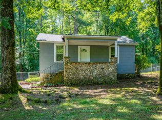 1809 Dry Valley Rd, Rossville, GA 30741