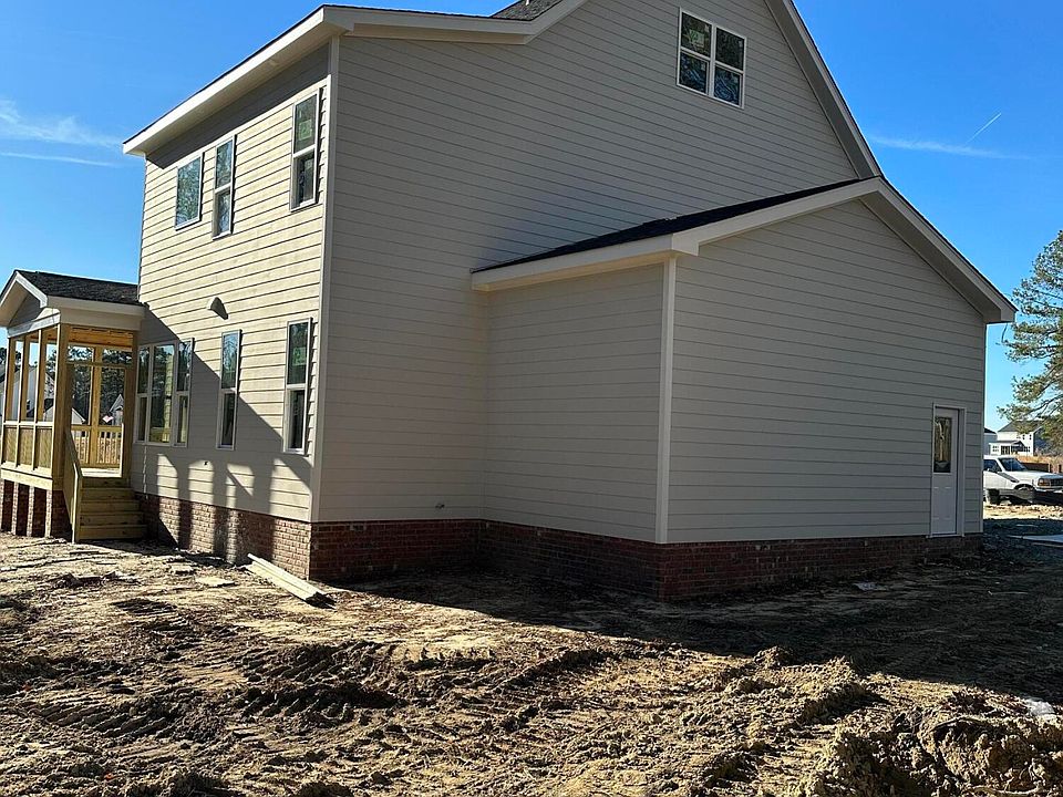 2nd image of 801 Crimson Ridge Trl