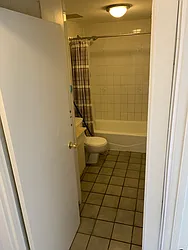 Rented by Kinyu Realty