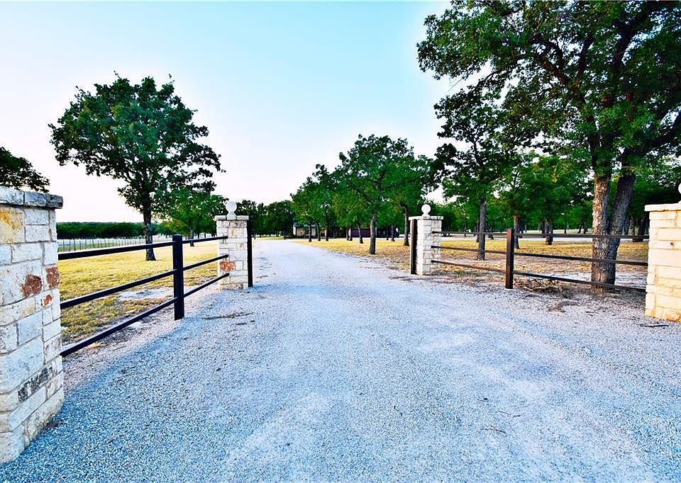 1st image of 100 Northstar Estates Dr